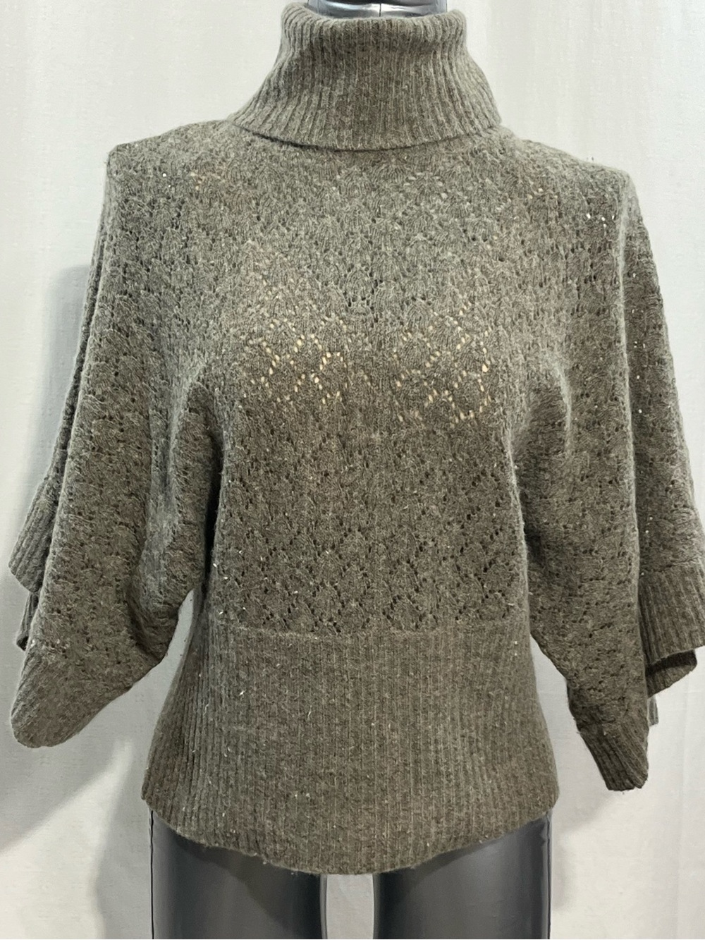 Womans Cozy grey Olive light Knit Turtleneck Poncho Sweater 71%wool work 1403